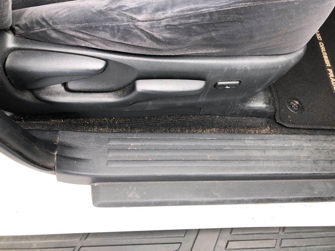 Bleeding Heart Chardonnay (12 x 750mL), NSW.