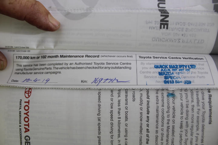 By The Vineyard Mixed Pack Pinot Grigio & Chardonnay (12x 750mL). SEA.