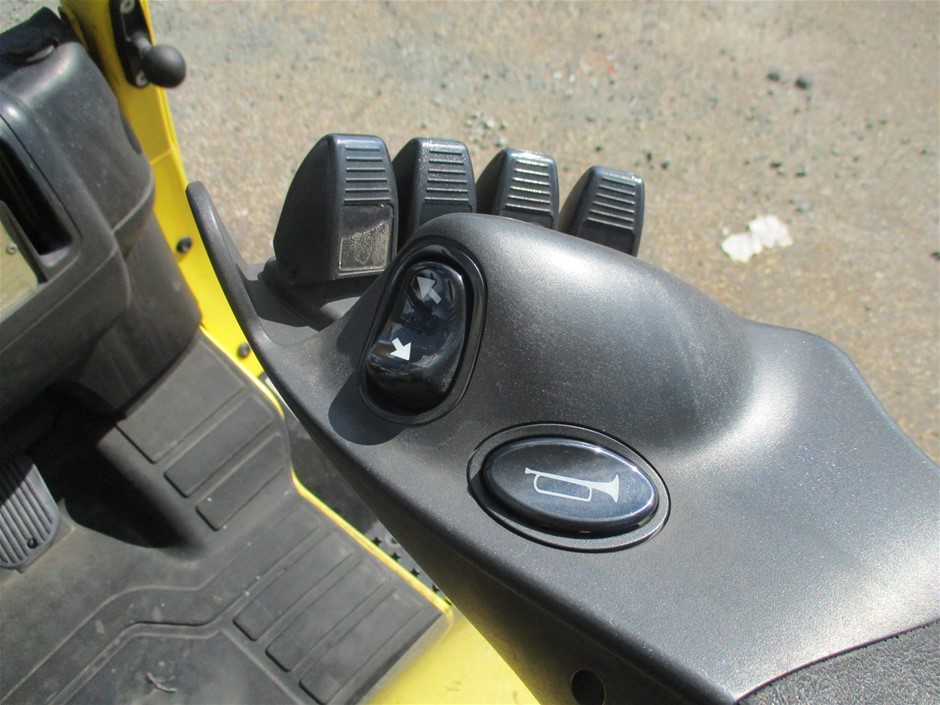 0.11 carat white 5 diamonds round