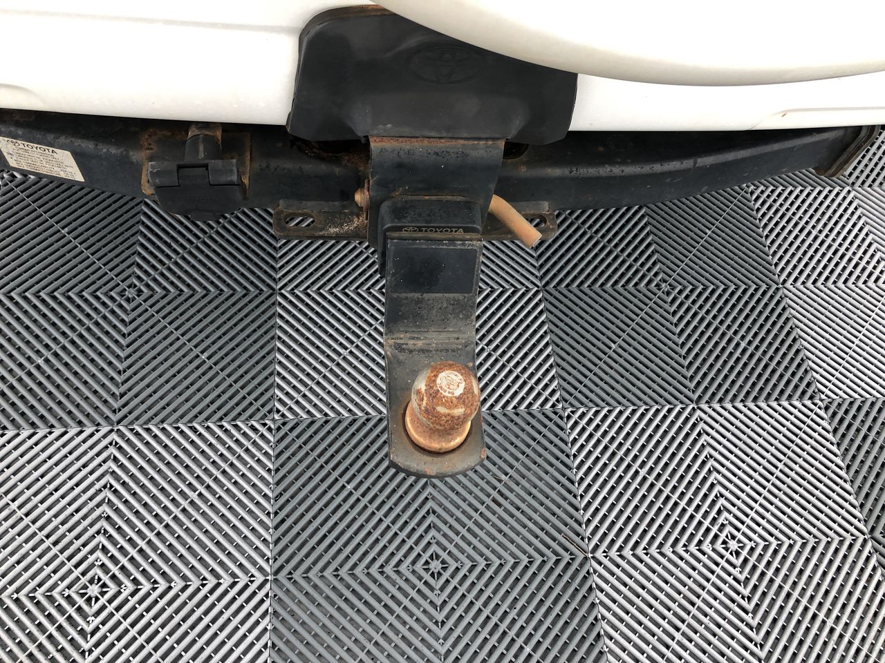 1966 Australia Silver Queen Elizabeth coin & 0.10 silver bar x 4