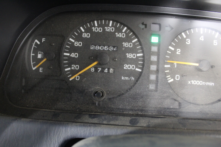 9K WHITE GOLD 0.10ct F VS LAB DIAMOND MARQ OFFSET RING