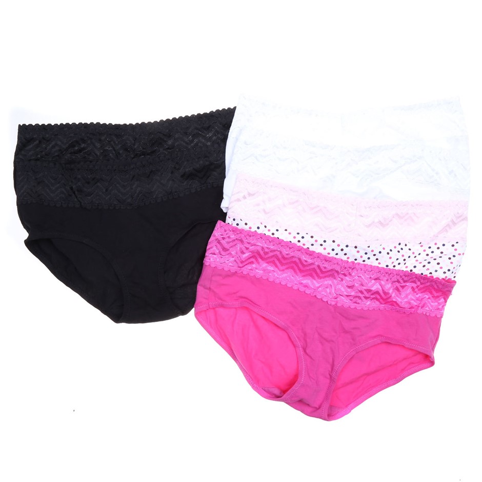 9K YELLOW GOLD 0.10ct F VS LAB DIAMOND MARQ OFFSET RING