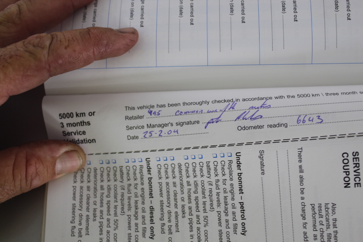 9K YELLOW GOLD 0.50ct F VS LAB DIAMOND CLAW SET BAND