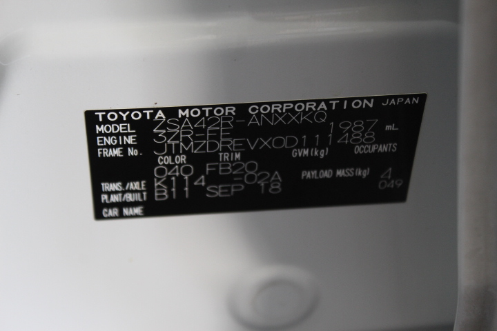 0.12 carat white round 4 diamond