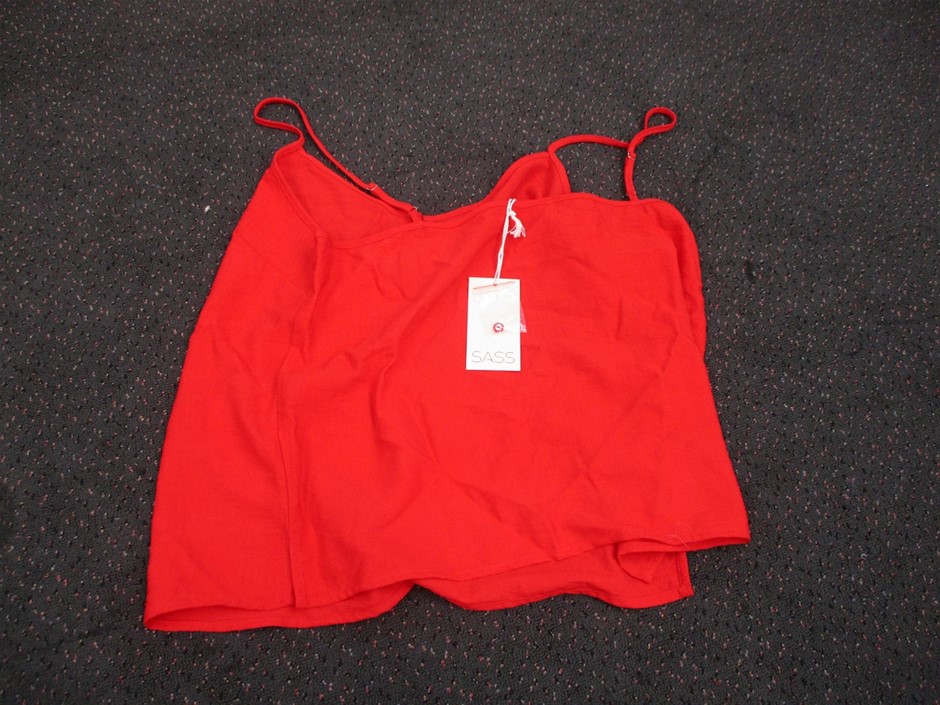 0.16 Carat White 4 round diamonds