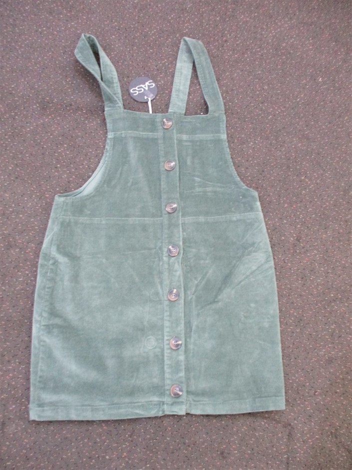 0.12 carat white round 4 diamond