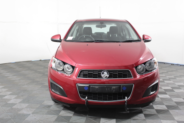 GARMIN Lily® 2 Active, Small and Stylish Smartwatch, Built-in GPS, Hidden D