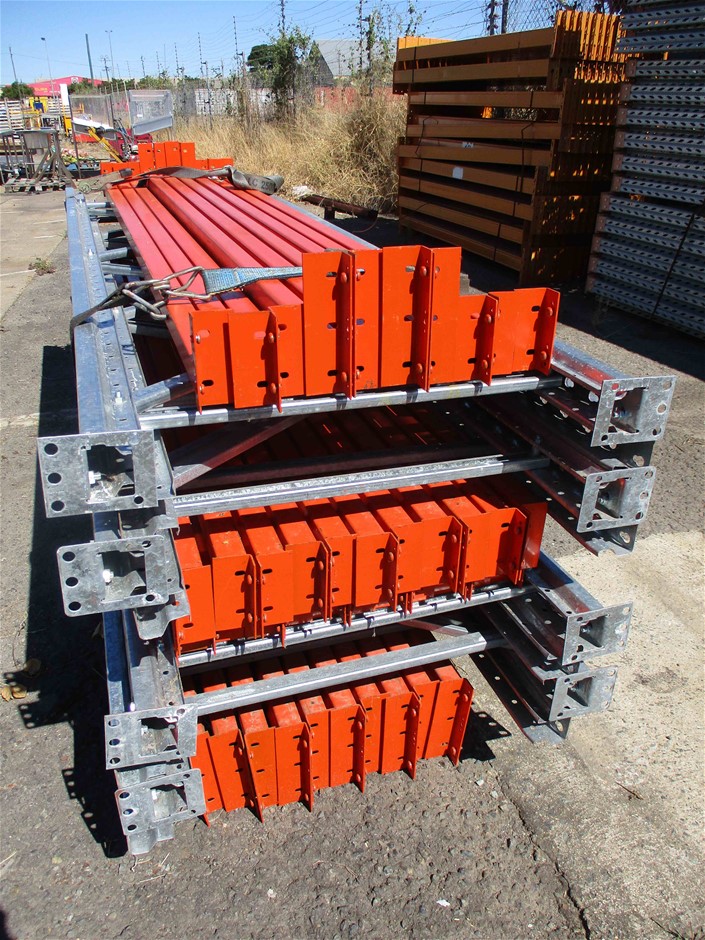 5.78 Carats Green Emerald