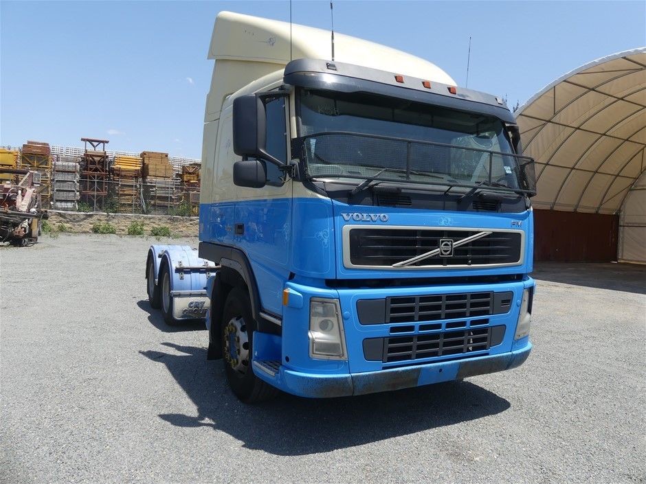 540 Food Trailer Dual Axle - 2026 RED (Unused)