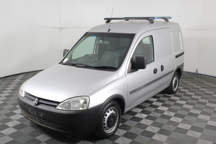 2024 Armor A21 Hybrid Off Road Caravan (Unused)