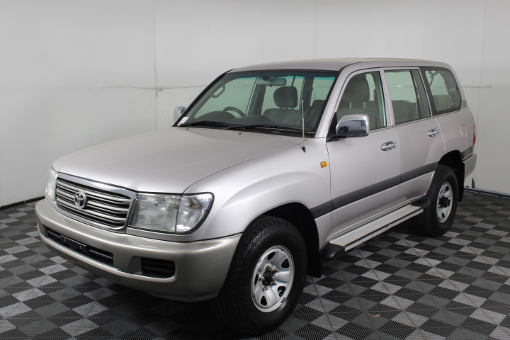 Epson EB-685W LCD Projector