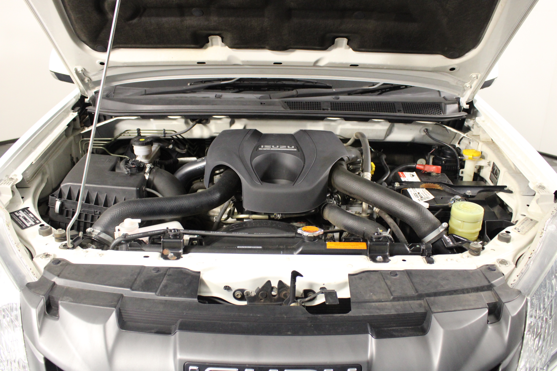 Quantity of 200 1800mm Star Pickets (Unused)