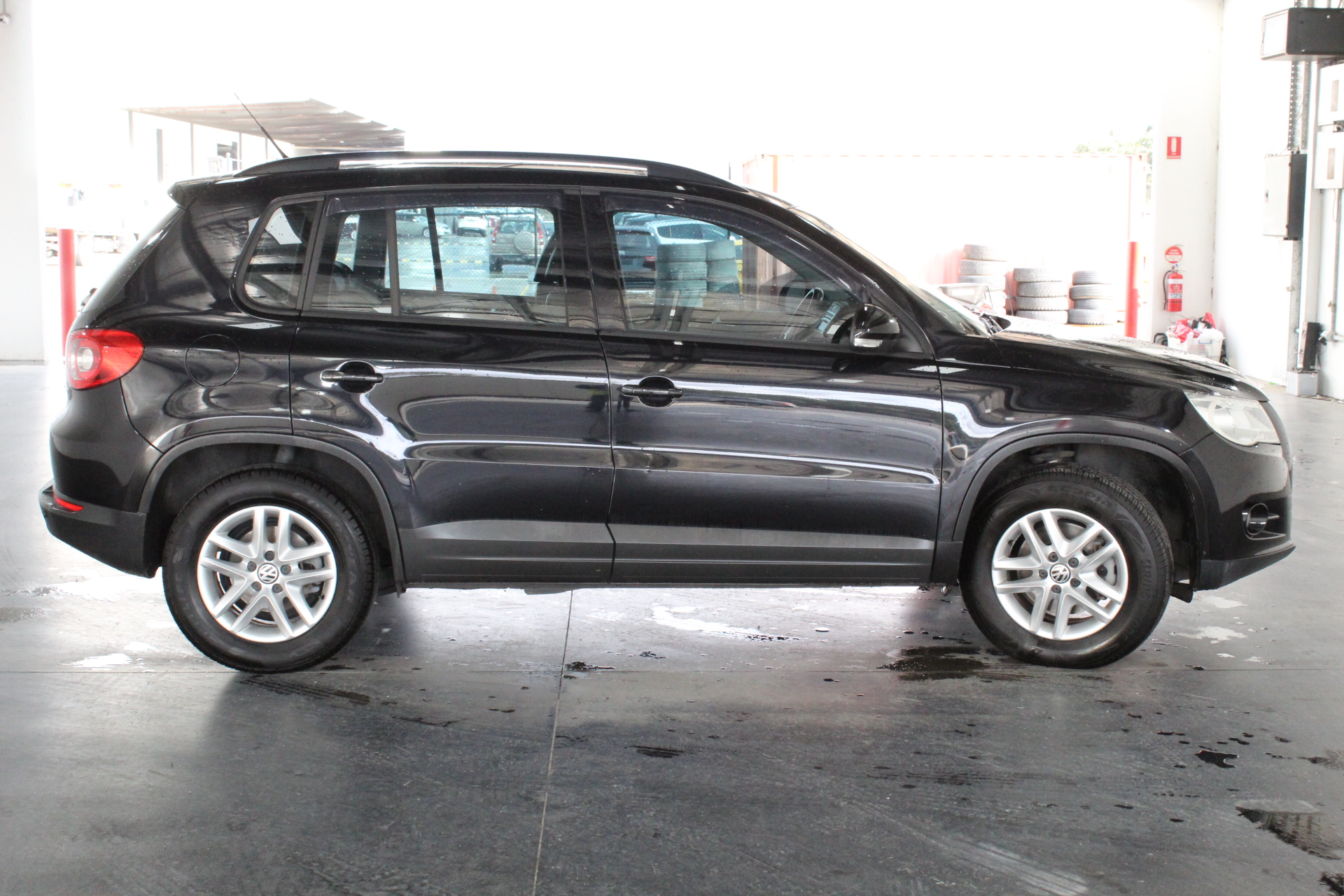 Jules Roy Pinot Noir 2024 (6x 750mL), France.