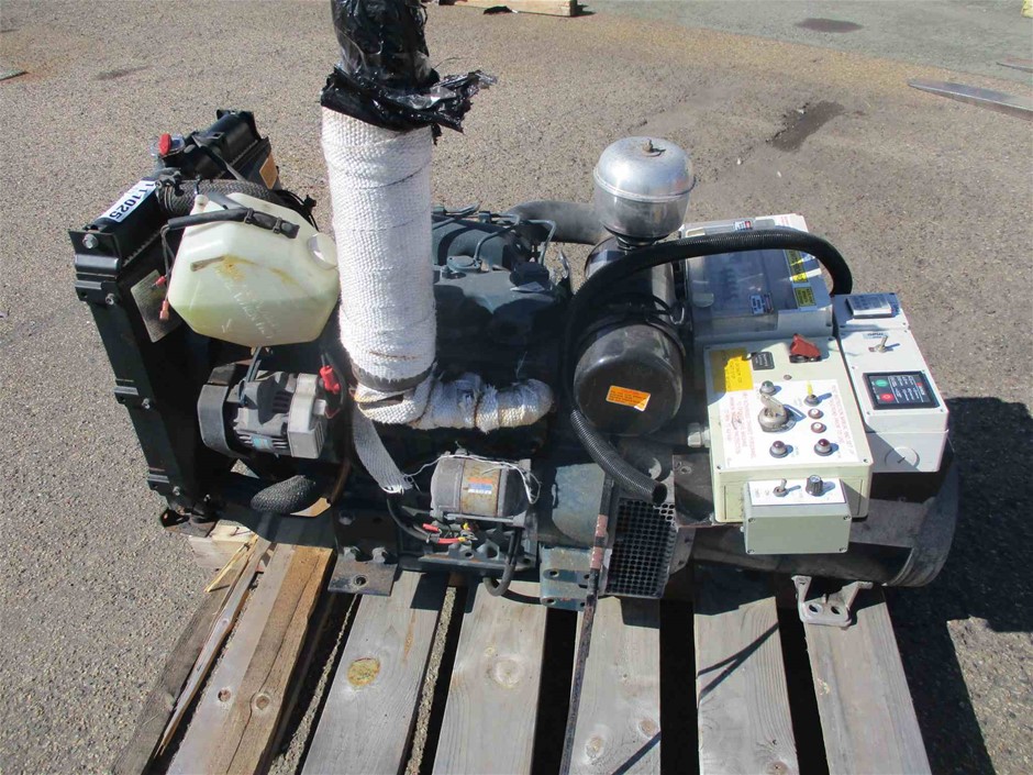 Jacqueline Brut Rosé NV (6x 750mL), France.