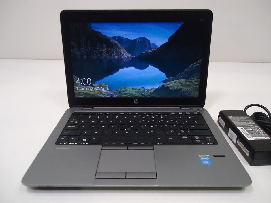 Approx 37 Ct of Loose Boulder Opal Chips (Coober Peby) In glass disp/bottle