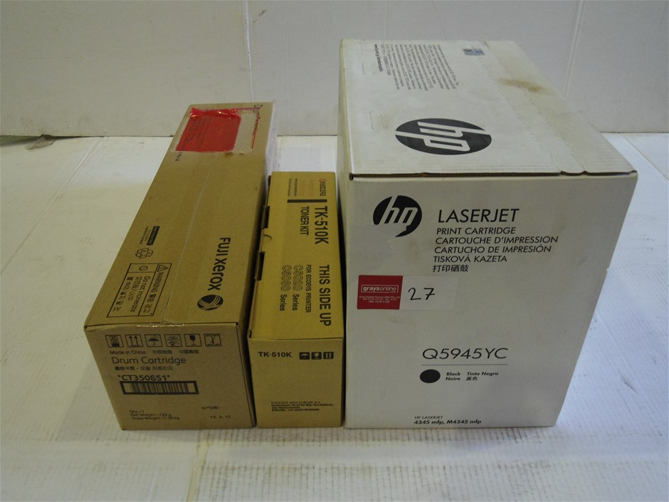 RIP CURL Women's Stephanie Gilmore Wettie Ringer Tee, White, Size XS. RRP: