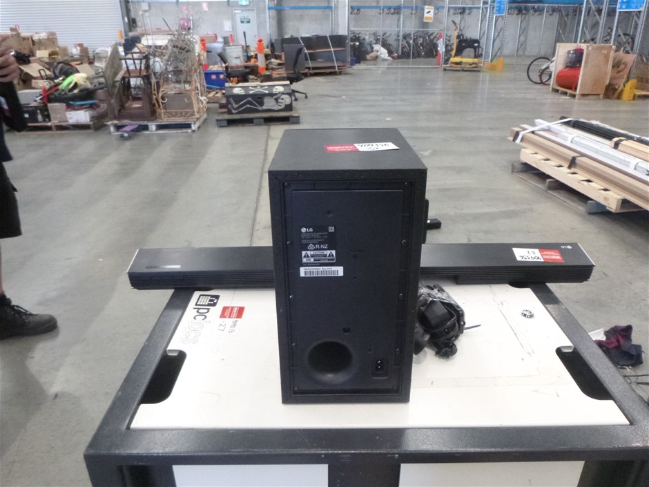 RIP CURL Women's Souvenirs Heritage Tee, Size M Mild Pink. RRP: $59.99.  Bu