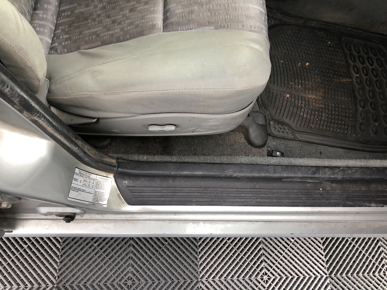 0.07 Carat round 2 white diamond