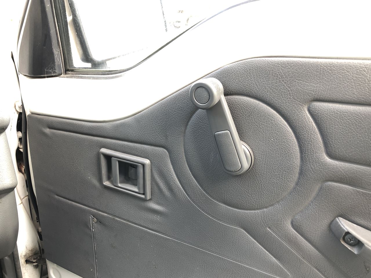 <p>Makita 2414B Cut Off Saw</p>