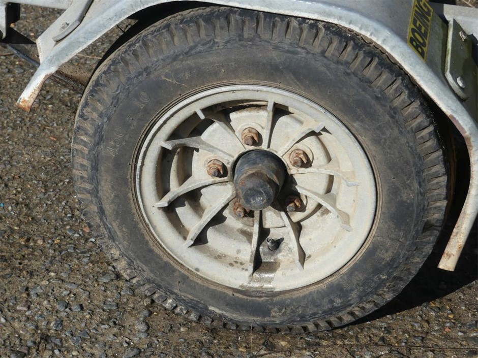 SUBEKYU Kitchen Sink Soap Dispenser Set with Sponge Holder, Plastic Dispens