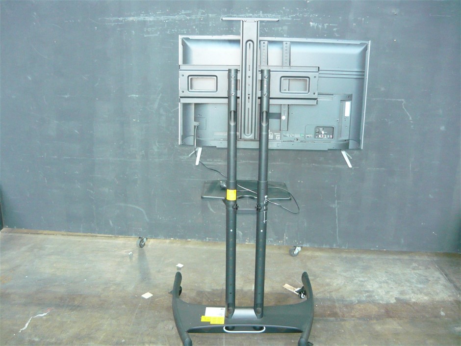 Nippon Chemi-con U36L 85°C Electrolytic Capacitors (Lot of 6)