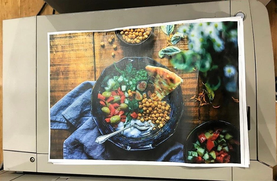 1/100 Scottdale x 2, 1 gram Valcumbi silver bars x 2 & 1 Kilo Copper Bar