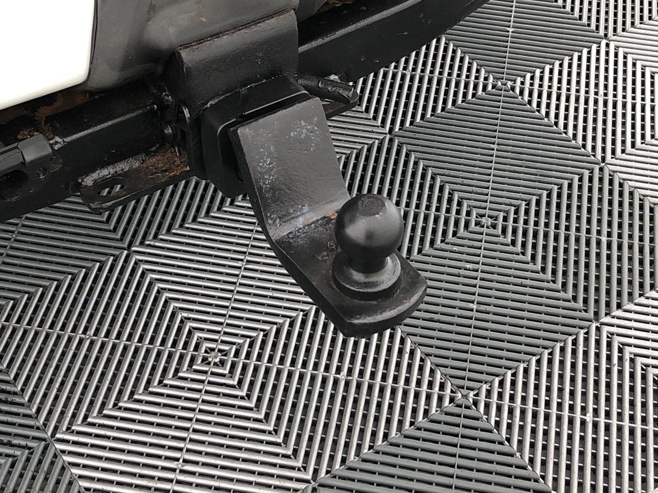 STAYFREE Box of 120 Pads, Regular Ultra Thin w/ Wings. NB: Not in original