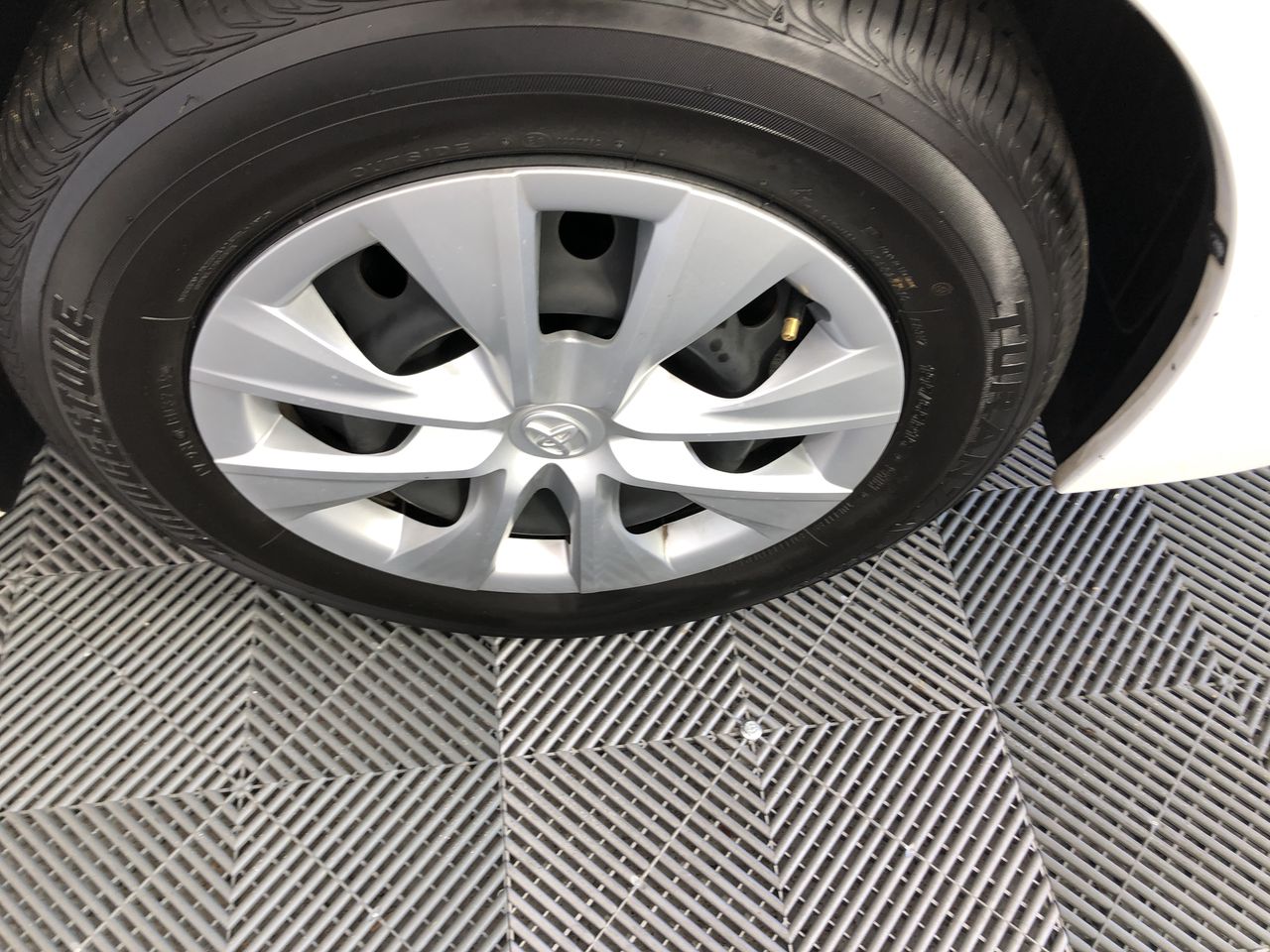 1 Cubic Yard Self Tipping Skip Bin To Suit Forklift( Unused)