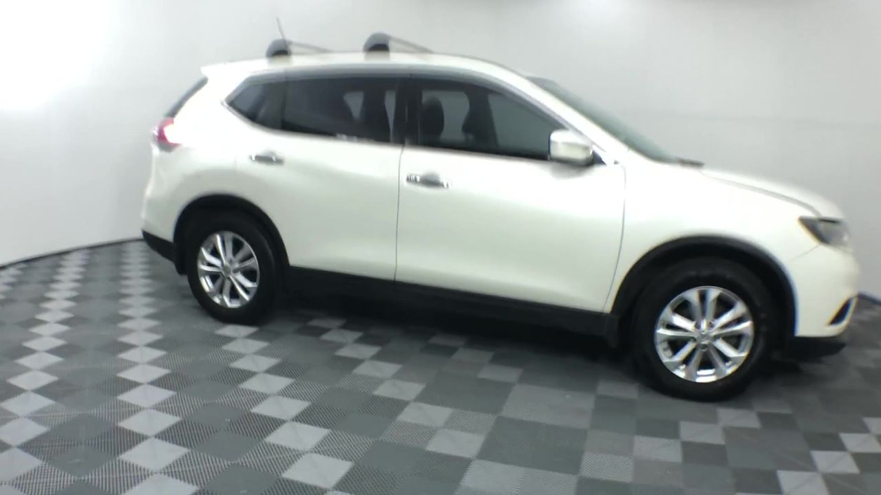 Quantity of Assorted Cameras and Accessories