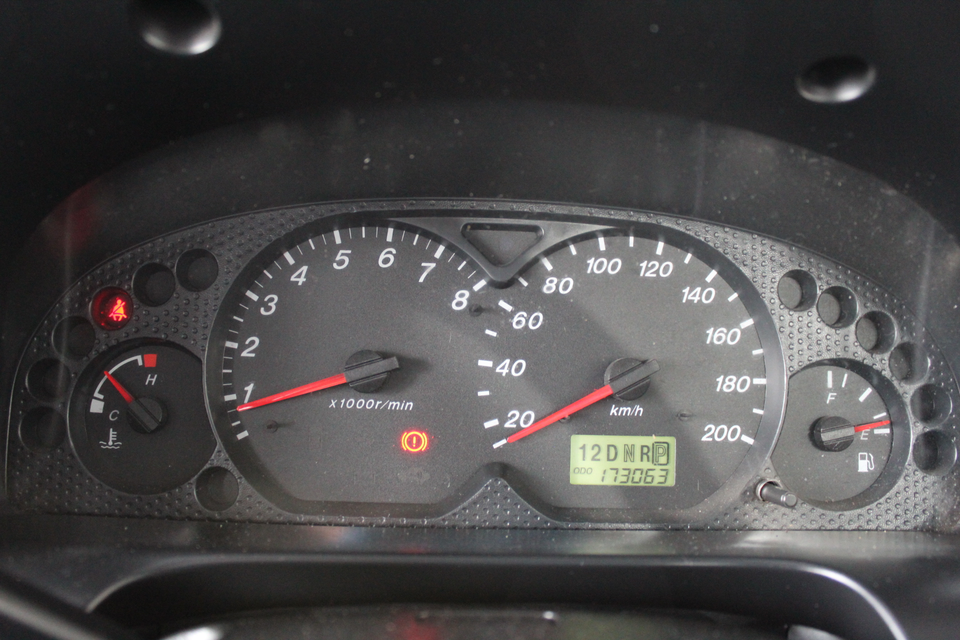 <p>Custom Bottle Conveyor Line</p>