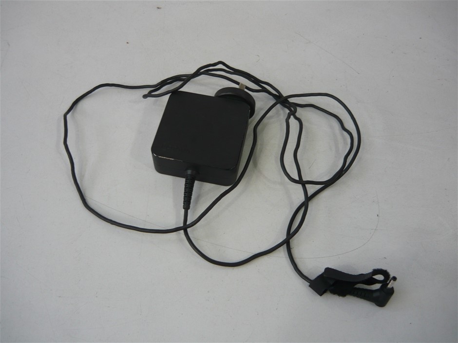 <p>2004 Premier PT2 Tandem Plant Trailer</p>