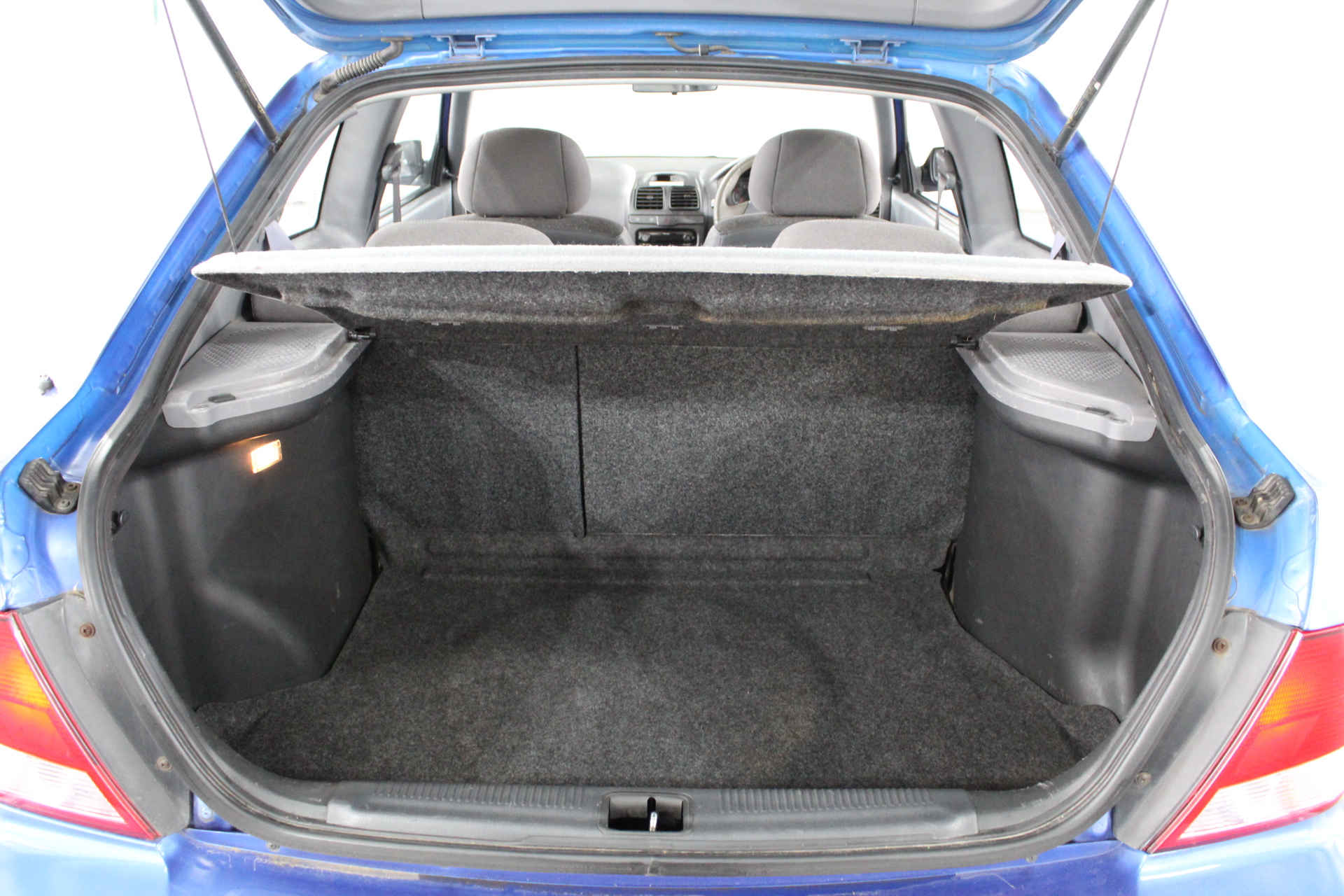 KINGSTON 120GB SATA SSD, 2.5", 7mm, 500R/320W MB/s, SA400S37/120G. NB: Not