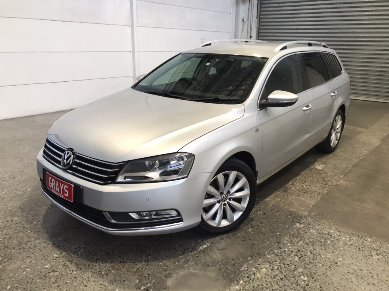 Amazon Basics 150-Pack AA Alkaline Industrial Batteries, 1.5 Volt, 5-10 Yea