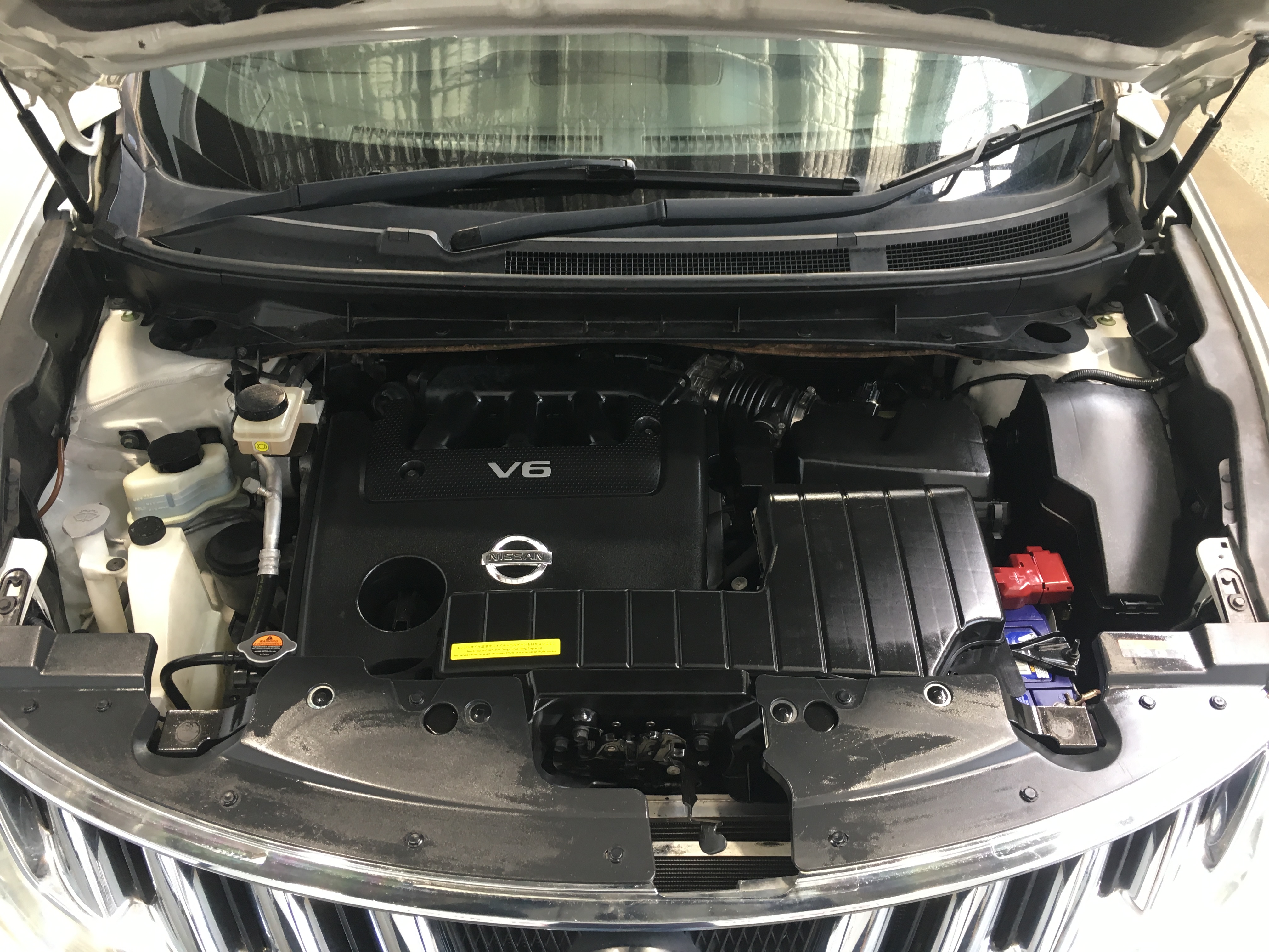 Women's Keyhole Back Blouse, Size 12, Black/White. RRP: $79.95. NB: pulled