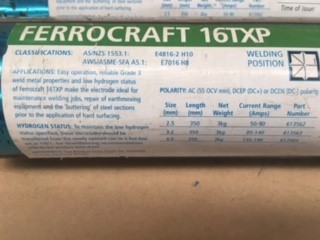 <p>2014 Isuzu NQR450 6 x 2 Tray Body Truck</p>