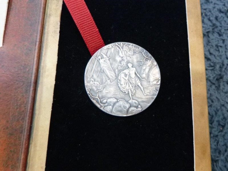 <B>4 Wheel Counter Balance Forklift</B>