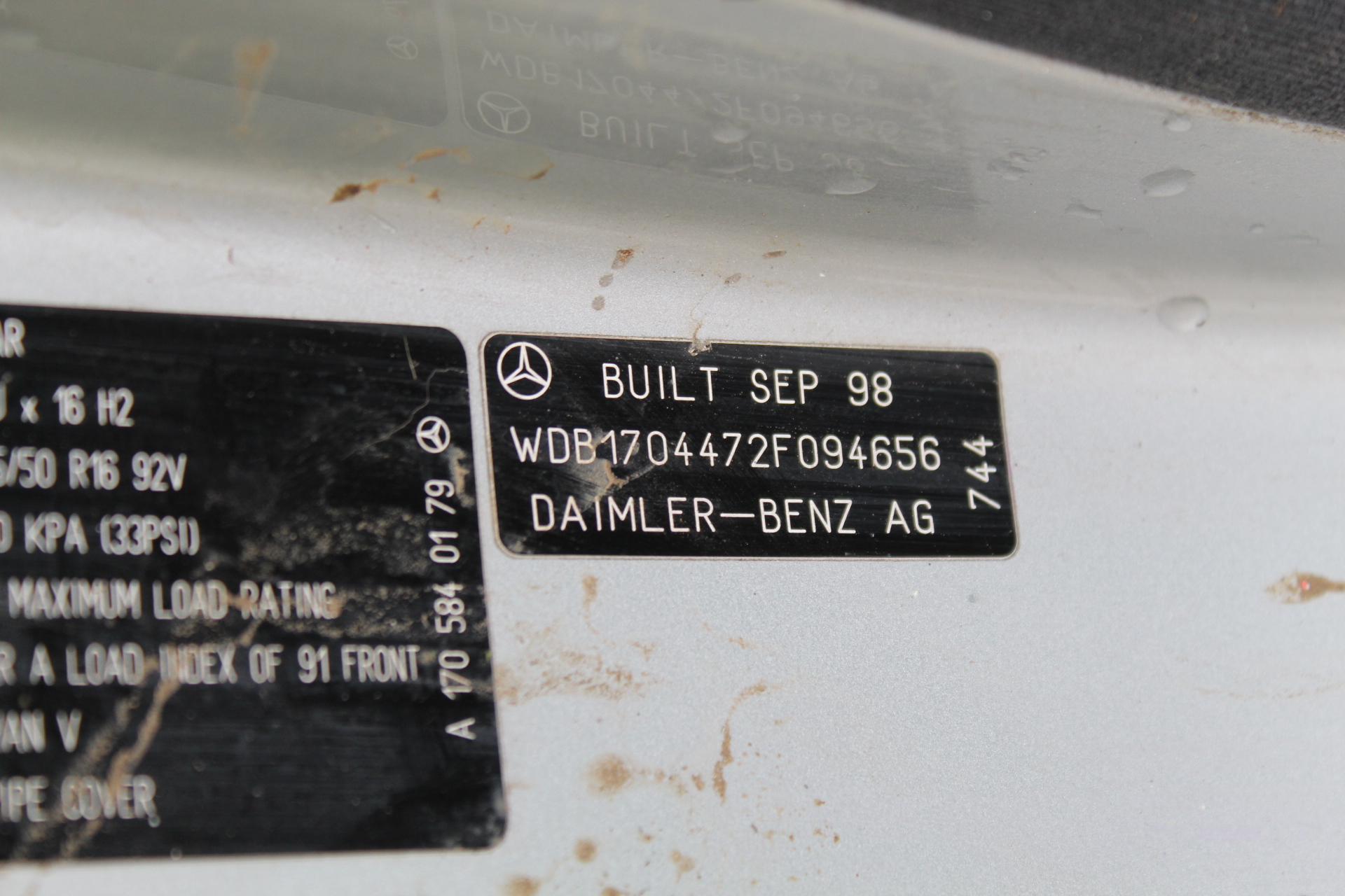 2022 Queen Elizabeth Platinum Jubilee Gold plated Medallion