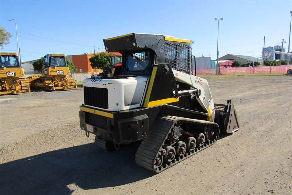 Wolf Blass Red Label Shiraz Grenache (6x 750mL), SEA.