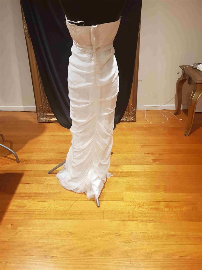 FLOJOS Men's Jorge 2.0 Flip Flops, Size 11, MemoryFoam, Black.  Buyers Note