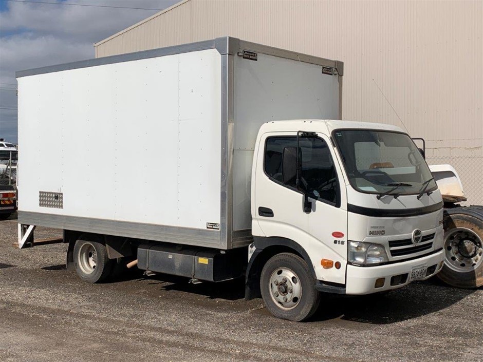 Mixed Aussie Whites Pack #9 (12x 750mL), Multi-Region.