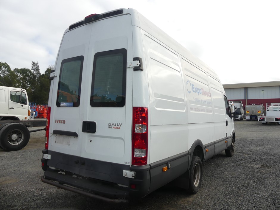 Wolf Blass Red Label Sauvignon Blanc (6x 750mL). Current Vintage Release.