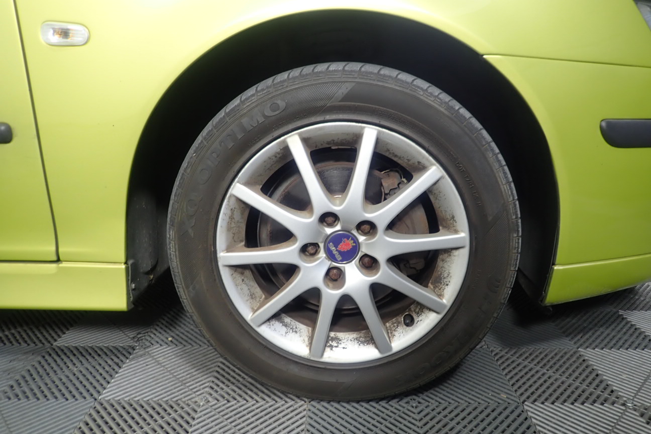 CAMP CHEF Folding Side Shelf Set for Three-Burner Stoves, Compatible Camp 1