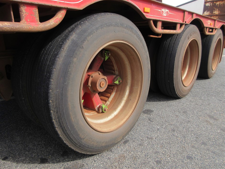 25ft x 33ft Garage / Carport (Unused)