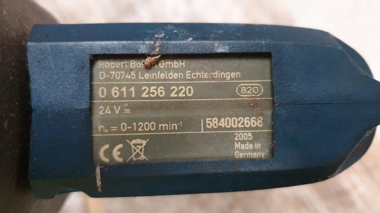 2 x KOMELON PSE55E 5M/16' Metric Self-Lock Tapes Measure, Yellow/Black.