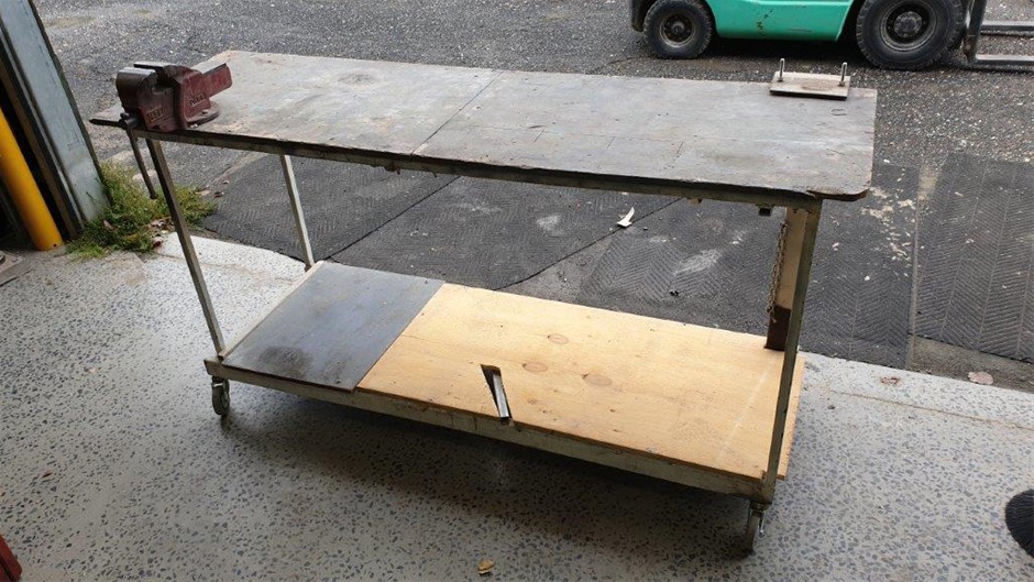 BLACK + DECKER 18V Hammer Drill Kit With Carry Case & 80x Attachments. NB: