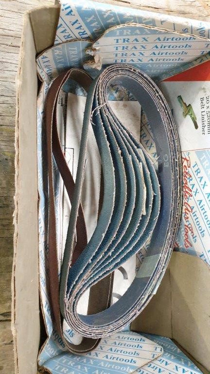 FISKARS Pro IsoCore Maul - 2.5-Pound Wood Splitter for Small Size Logs and