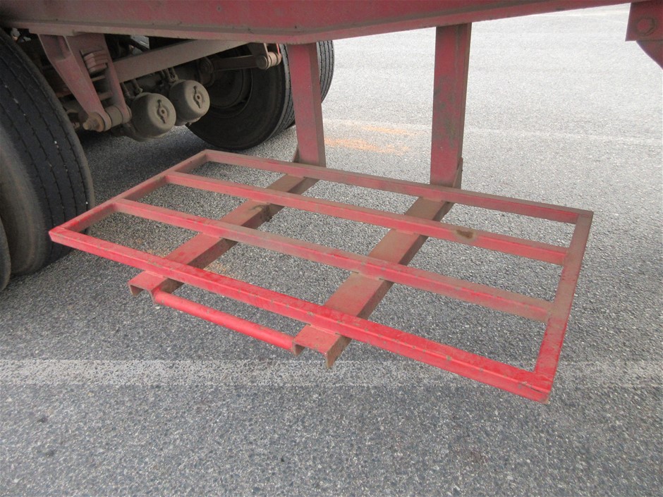 Jules Roy Pinot Noir 2024 (6x 750mL), France.