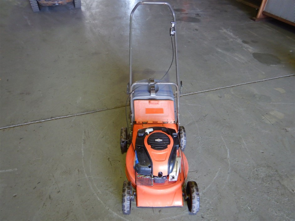 Tread Softly (Moderate Alcohol) Pinot Grigio  (12x 375mL) Current Vintage R