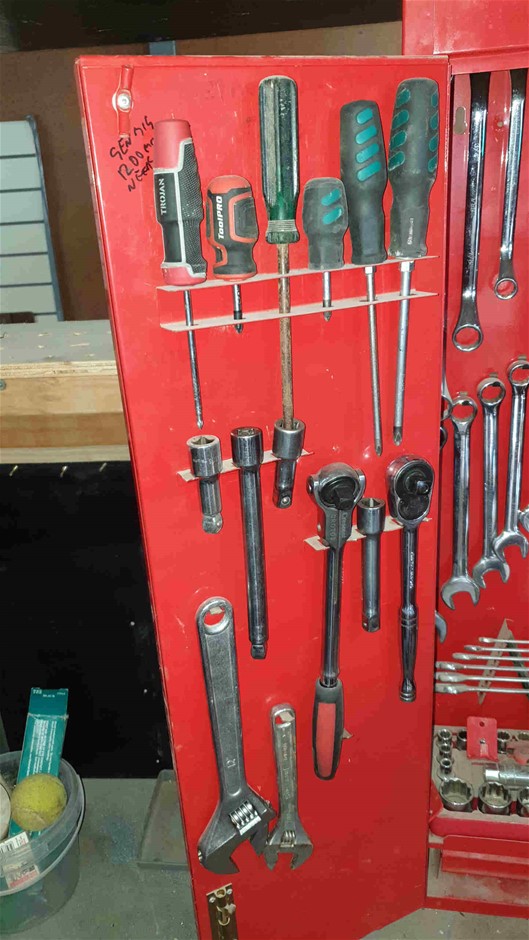 PNEUMATIC AIRCYLINDERS