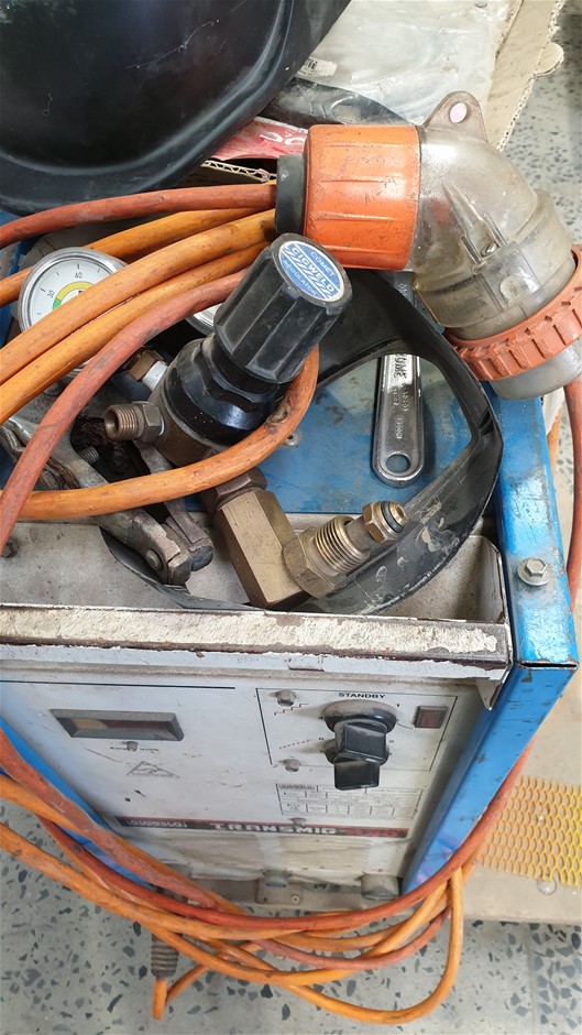 Amazon Essentials Men's Slim-Fit Long-Sleeve Poplin Shirt, White, X-Large